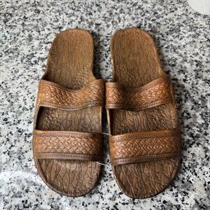 Pali Hawaii NWOT Classic Sandals in Brown Size 9